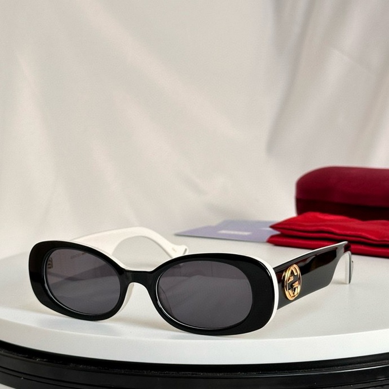 Gucci Sunglasses 173